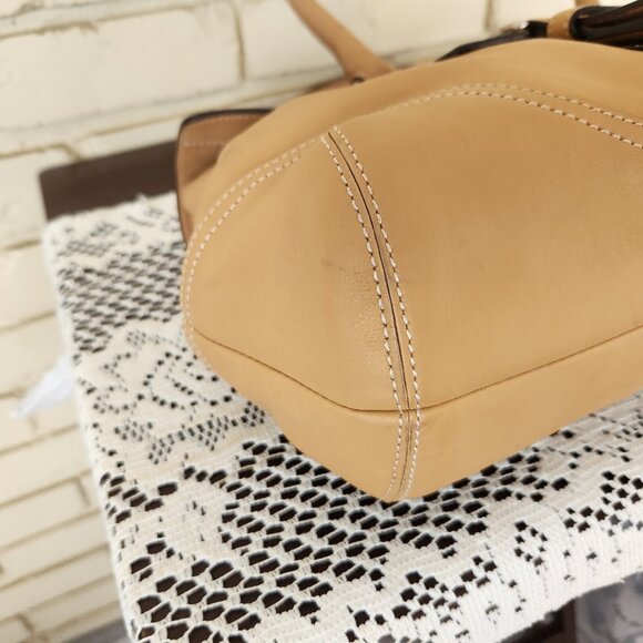 Vintage Coach Hampton Flap Tan Leather Handbag Purse - Picture 7 of 14